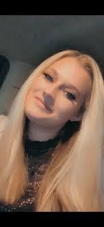 Angela Halford's Instagram, Twitter & Facebook