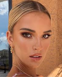 Pin By Paige Elizabeth On Makeup In 2020 Gorgeous Bridal Makeup Bridal Makeup For Blondes Bridal Makeup Looks