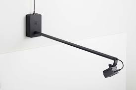 Huddly iq detects the people in its field of view and responds by automatically framing them. Huddly Media Kit Huddly