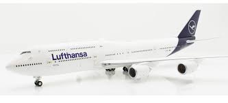 Sit back, relax, and enjoy the video! 559188 Herpa Lufthansa Boeing 747 8 Intercontinental