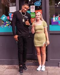 Elmejortrap.blogspot.com es un blog dedicado al reggaeton y el trap, vídeos oficiales, letras de. Dutchavelli Height Weight Age Net Worth Girlfriend Biography Facts