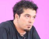 Solistul trupei viţa de vie (38 de ani) şi soţia sa, lisa, sunt împreună de peste 20 de ani, din clasa a zecea. Adrian Despot Starmania