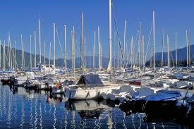 Aix Les Bains Le Port De Plaisance Sur Le Lac Du Bourget Savoie Les Regions De France Tourisme Office De Tourisme