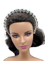 2025 Barbie Deluxe Style Wave 2 Christie Rare Find Chase Doll Metallic Glam  NEW