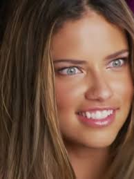 2006 Victoria Secret Adriana Lima