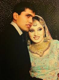 Kamran Akmal With Wife Wife Pictures Cricket