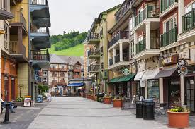 Bill 216 is the first of its kind in canada. Restaurant Im Blauen Bergdorf Collingwood Ontario Kanada Redaktionelles Bild Bild Von Stab Blau 50826400