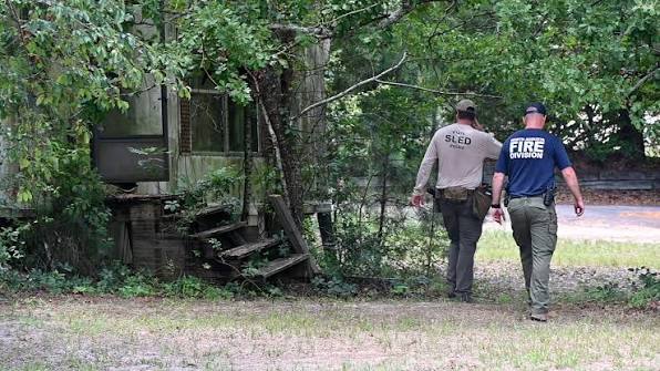 WJCL - SEARCH FOR MISSING 4-YEAR-OLD GIRL: The FBI is assisting police in South Carolina after a young girl disappeared on Tuesday. The latest info: https://www.wjcl.com/article/south-carolina-missing-girl-javeayah-harris/71798847 📷: FBI - Columbia ...
