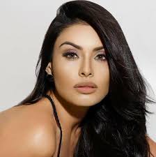 Profile for Kristal Silva Nuestra Belleza México 2016‎‎