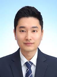 The Channel Uncertainty of Warden