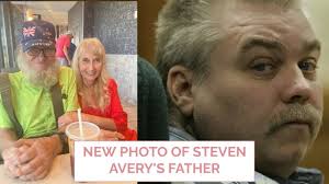 Allan Avery's Instagram, Twitter & Facebook