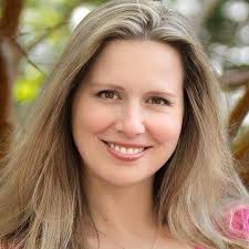 Alice Conner's Instagram, Twitter & Facebook