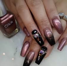 Acrylic Black And Gold Glitter Nails Rose Gold And Black Nail Design Gold Acrylic Nails Rose Gold Nails Acrylic Black Nail Designs