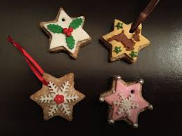 Des Idees Pour Decorer Vos Etoiles De Noel Parole De Cuillere Noel Etoile De Noel Sapin De Noel