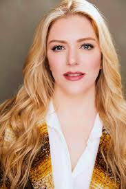 Gloria Maddox's Instagram, Twitter & Facebook