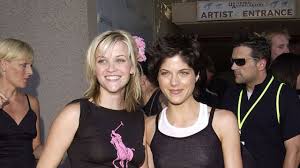 Actor selma blair poses backstage during the time 100 health summit at pier 17 on october 17, 2019 in new york city. Don T Miss This Adorable Legally Blonde Flashback From Reese Witherspoon And Selma Blair Glamour