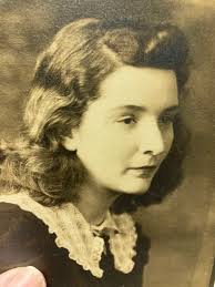 Obviously this is Nellie & Gertie Fox along with Gertie Fox/Gertrude  Close's son Verne Close. I'm assuming they are related to the Cogswells,  Shaws or Ashbaughs, but have yet been able to