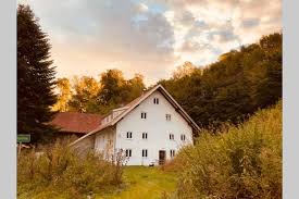 Auf wunsch haben wir frische milch, frische eier (von unseren bauernhof) oder den brötchenservice. Liebevoll Renovierter Bauernhof Umgeben Von Herrlicher Natur Liebevoll Modern Eingerichtete Wohnung Deutschland Kaufbeuren Booking Com