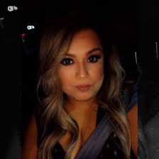 Anna Edge (annamarie83)