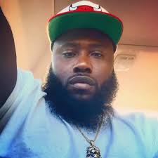 Stream mike loud music