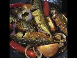 Jangan kecil sangat nanti dia lembik dan serap minyak. Cara Masak Dan Resepi Ikan Goreng Masak Kicap Youtube