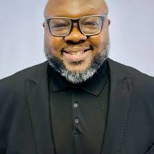 Elisha Tillman's Instagram, Twitter & Facebook