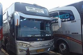 Saat ini, pemesanan tiket budiman juga sudah dapat dipesan secara online melalui traveloka. Imbas Psbb Dan Larangan Mudik Armada Bus Menjerit Po Budiman Perhatikan Nasib Sopir Pikiran Rakyat Tasikmalaya