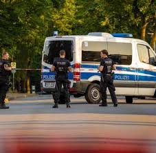 German police are searching for a gunman who shot and killed a man and a woman in espelkamp, a small northern the suspected gunman is aged 52, from nearby diepenau, dpa news agency says. Bgrcgonsjnsjm