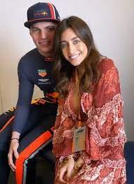 Wie sich ein radiointerview für daniel ricciardo zur peinlichen nummer entwickelte und ausgerechnet lewis hamilton die trennung von seiner freundin ausplauderte. Https Www Mopo De Sport Formel 1 Stars Daheim Hamilton Wehrt Sich Gegen Corona Geruechte 36442404