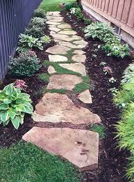 Note To Self Just A Good Photo Of What I Want To Create Walkway Through Narrow Side Yard Garten Garten Landschaftsbau Garten Pflanzen
