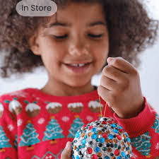 Rebecca Pipes's Instagram, Twitter & Facebook