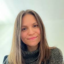 Daniela Egan's Instagram, Twitter & Facebook