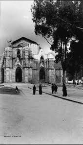 Se encuentra en la plaza principal de la localidad de chapinero de la ciudad de bogotá, capital de colombia. Historia Fotografica De Bogota Y Colombia On Twitter Iglesia De Nuestra Senora De Lourdes En Construccion Bogota Ano 1880