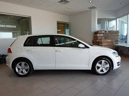 2017 Volkswagen Golf Tsi Wolfsburg Edition 4 Door Hatchback Volkswagen Volkswagen Golf Tsi Vw Cars
