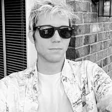 Stream Shouting Distance music