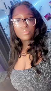 Im just 17 wit a whole lotta money!!💗🫶🏾#sweet17th