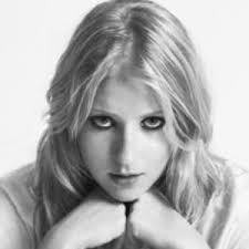 No Ordinary Girl — Kate Alexa