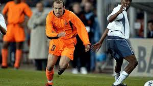 Born 23 january 1984) is a dutch professional footballer who plays as a winger and captains eredivisie club groningen. Arjen Robben Erklart Comeback Beim Fc Groningen Tue Es Aus Liebe Zum Klub Sportbuzzer De