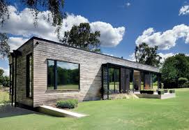 A Modern Mobile Home Dropped In Place By Crane Modern Prefab Homes Modern Mobile Homes Building A Container Home