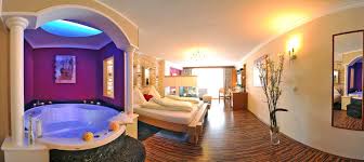 Kuschelzimmer Kuscheltraum Dz Mit Whirlpool Kamin Balkon Uvm Kuschelzimmer Zimmer Whirlpool