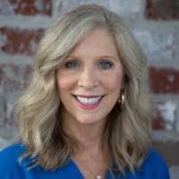 Beth Simpkins's Instagram, Twitter & Facebook