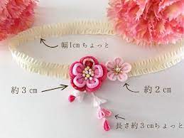 ベビーヘアバンド さがり付き赤いお花 お正月 初節句に ベビーヘアバンド 赤ちゃん ヘアバンド 作り方 ハンドメイド