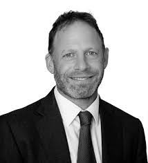 Nicholas Gee's Instagram, Twitter & Facebook