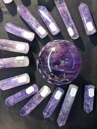 All Shapes And Sizes Rock And Gemstone Shop Rotorua Www Rotorualapidary Co Nz Rocks And Gems Gemstones Crystals