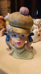 Mauve lady figurine vase from 1875