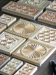 Chip Carving Expert Techniques And 50 All Time Favorite Projects Detail Of Carved Wooden Plaques Serving Platters Trivets And Coasters Made And Carved By Dave Melnychuk Wood Carving Designs Wood Carving Art Chip Carving