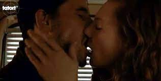 Von 2010 bios 2015 ensemblemitglied der schaubühne. Bremer Tatort Diese Schone Kommissarin Darf Weiter Flirten Express De