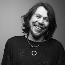 Stream Faisal Hussein