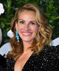 Julia roberts ретвитнул(а) kai kupferschmidt. Julia Roberts Hair Stylist Shares Her Cut Color Secrets
