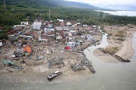 Bahkan tidak hanya wilayah aceh saja, namun juga beberapa negara tetangga. Kapal Perang Cari Korban Tsunami Di Tengah Laut